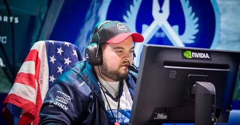 Hiko the Relentless Colorblind FPS Sensation - Pro Gamer Sto