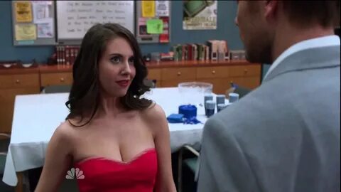 Alison Brie - stunningly gorgeous in sexy red dress - YouTub
