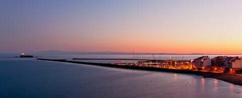 File:Port Cap d'Agde by night. - panoramio.jpg - Wikimedia C