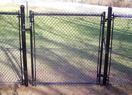 Customized Size Welded Metal Wire Mesh Gates For Residential