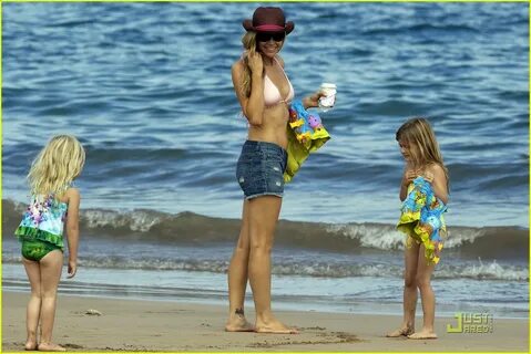 Denise Richards in Bikini Beach Mode: Photo 2005231 Bikini, 