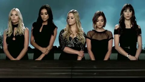 11 Ways The 'Pretty Little Liars' Are Terrible Friends To Ha