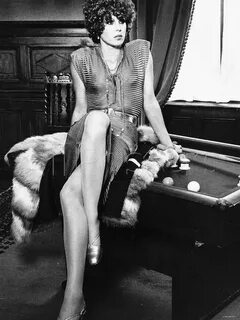 Joanna Lumley (671 × 895) Joanna lumley, Jenny hanley, New avengers.