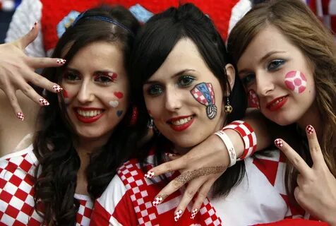Beautiful Croatian Fans of Euro 2012 - Istoryadista History 