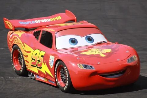 Flash McQueen the real one Disney land paris, cars the mov. 