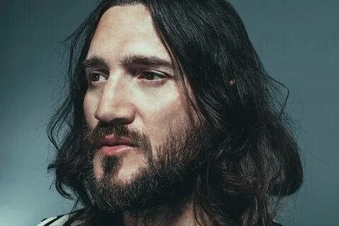 Former Red Hot Chili Peppers Guitarist John Frusciante to Re