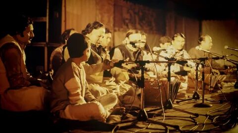 New Album Spotlight: Nusrat Fateh Ali Khan Live at WOMAD 198