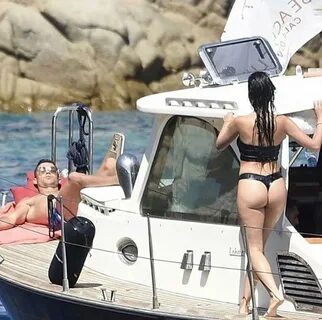 Georgina Rodriguez Hot Butt Pics - Celebs Porno