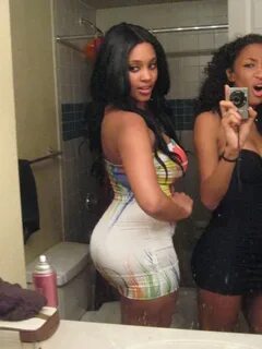 Hot black chick in a skin tight dress - Picture eBaum's Worl