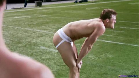 Alan Ritchson Nude Movie Scenes & Hot Underwear Pics - Men C
