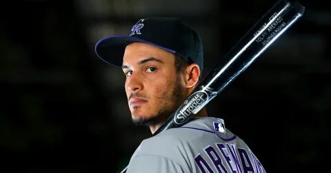 Nolan Arenado: "No trato de exagerar las jugadas, para que l