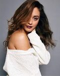 lindsey morgan on Instagram: "Sweater Weather 🍂 ✨ . . 📸: @th