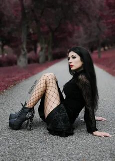 Electra Nox. Hot goth girls, Grunge fashion outfits, Gothic 