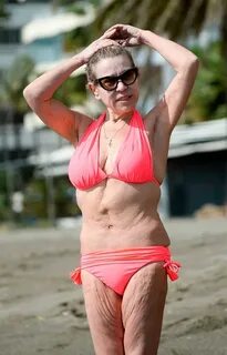 Latest Updates: See why Tina Malone's bikini body has people