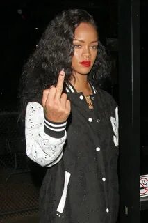 More Pics of Rihanna Leather Tote (13 of 25) - Rihanna Lookb