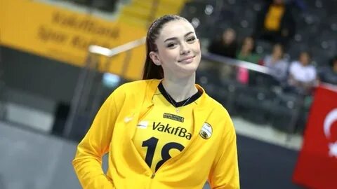 Zehra Gunes: 5 Facts About The Gorgeous Turkish Athlete