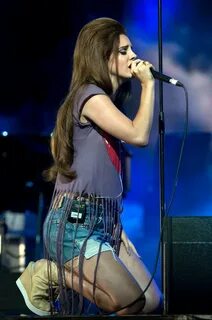 More Pics of Lana Del Rey Denim Shorts (10 of 19) - Clothes 