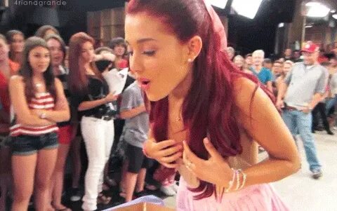 Pandawhale sitepandawhalecom ariana GIF - Find on GIFER