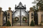Christmas Castles Entrance gates design, Dream house exterio