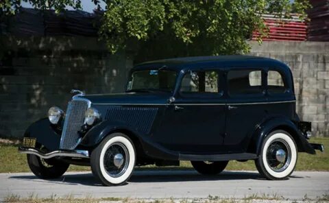 TopWorldAuto Photos of Ford Deluxe Fordor Sedan - photo gall