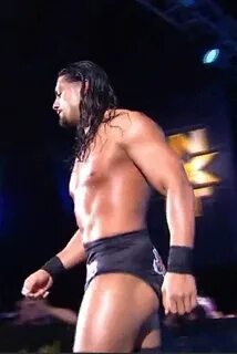 Roman reigns GIF - Find on GIFER