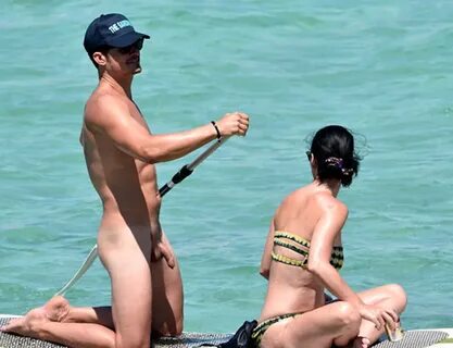 Orlando Bloom Dick Pic A Big Butt And A Smile