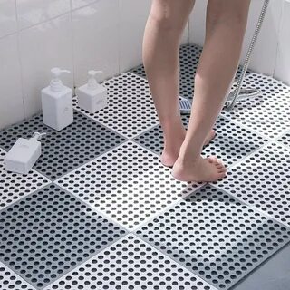 Floor shower mat of boobs