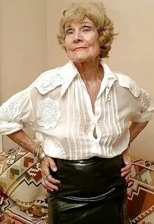 Задранные Платья Granny Oma.