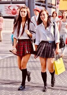 Girl in Uniform 😘 #Uniform #Schoolgirl フ ァ ッ シ ョ ン, 女 の 子 の 