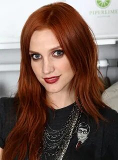 Ashlee Simpson's Red Long Hairstyle Red hair color, Hair col