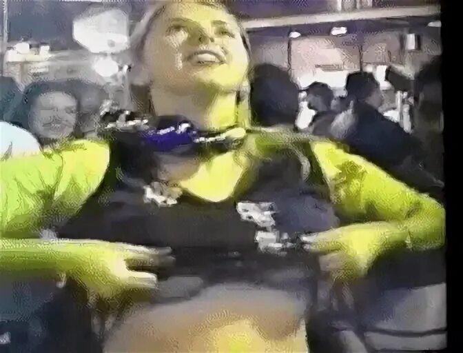 Sexy mature n young ass tits n pussy flashers at mardi gras 