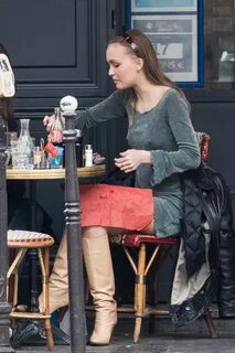 Lily-Rose Depp - Out for Lunch in Paris 03/26/2019 * CelebMa