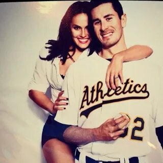 Amanda McCarthy-24 Hottest Baseball Players' Wives