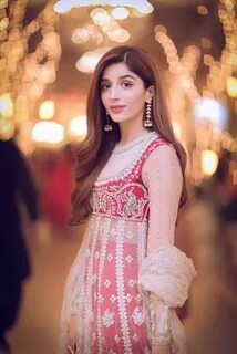 MAWRA HOCANE (@MawraHocane) Twitter in 2020 Stylish dresses 