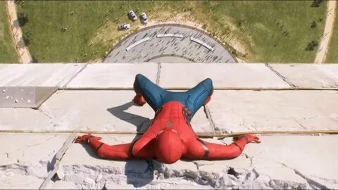 Spider-Man saving his friends. Spider-Man: Homecoming (2017)