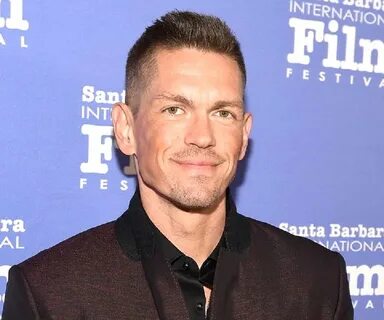 Steve Howey Net Worth 2020, Bio, Wiki, Height, Awards and In