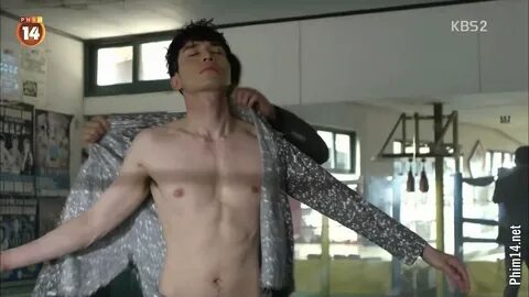 Lee Dong Wook ABS SHIRTLESS - YouTube