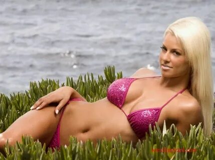 Maryse Ouellet - Hot Diggity Dames