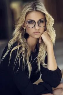 Kristie - Natural light only Fashion eyeglasses, Trendy glas