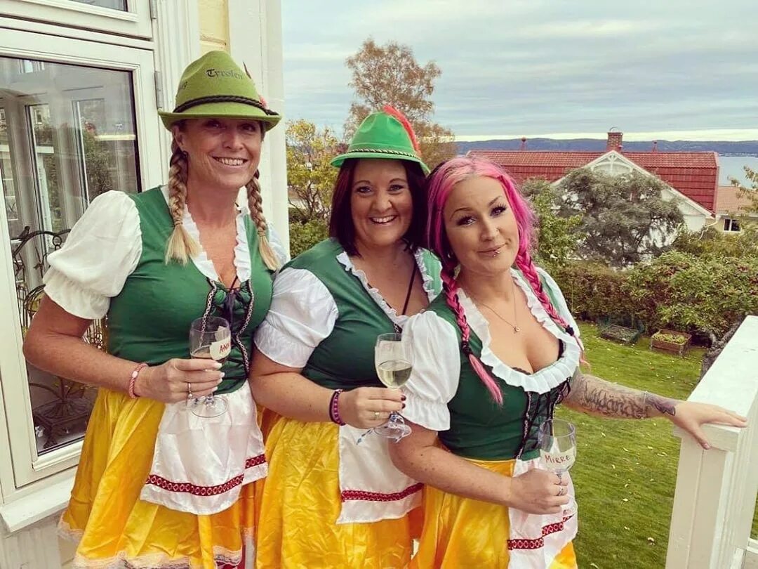 Instagram'da Mirre Vildängel: "Oktoberfest! 🍻 🥳 #oktoberfest #o...