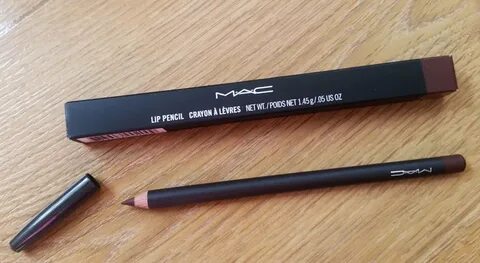Что естественно, то не безобразно: карандаш для губ MAC през