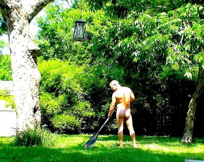 The naked gardener leaked