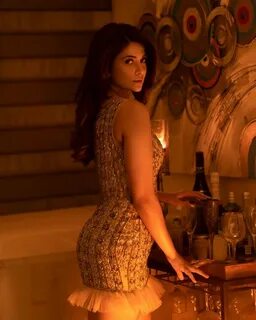 Jennifer Winget Sets Internet On Fire With Sultry Looks, Hot