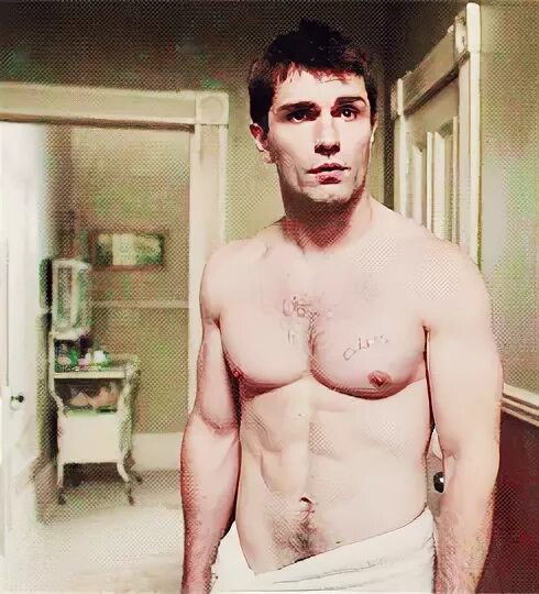 Aidan waite sam witwer GIF - Find on GIFER