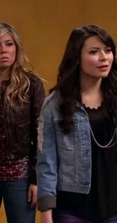 "iCarly" iOpen a Restaurant (TV Episode 2012) - "Cast" credi