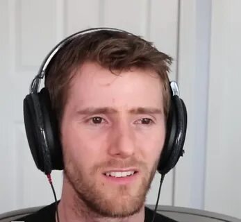 Linus Tech Tips Beard All in one Photos