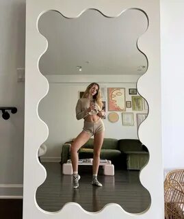 Maddie Ziegler Hot and Private Photos Collection - Leaked Di