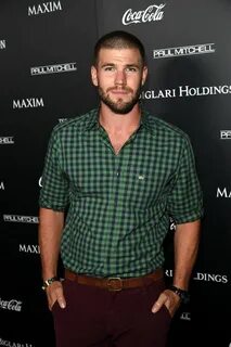 Austin Stowell - Austin Stowell Photos - Zimbio