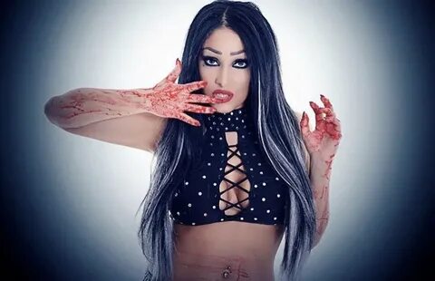 Mandy León on Twitter: "Thirsty for blood. 💉 💀