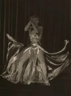 Lucille Ball, 1940 "Dance Girl Dance" (pin flikr) Lucille ba